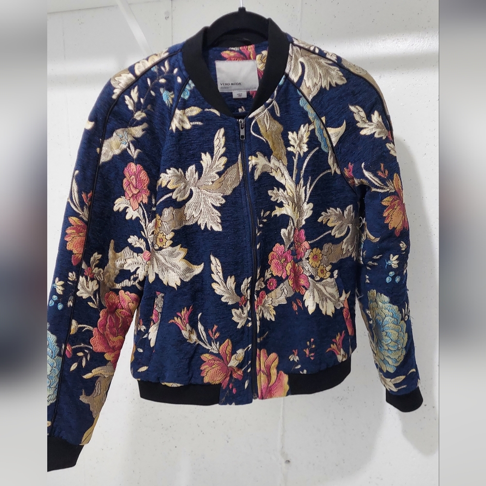 Vero Moda Jacard Bomer Jacket